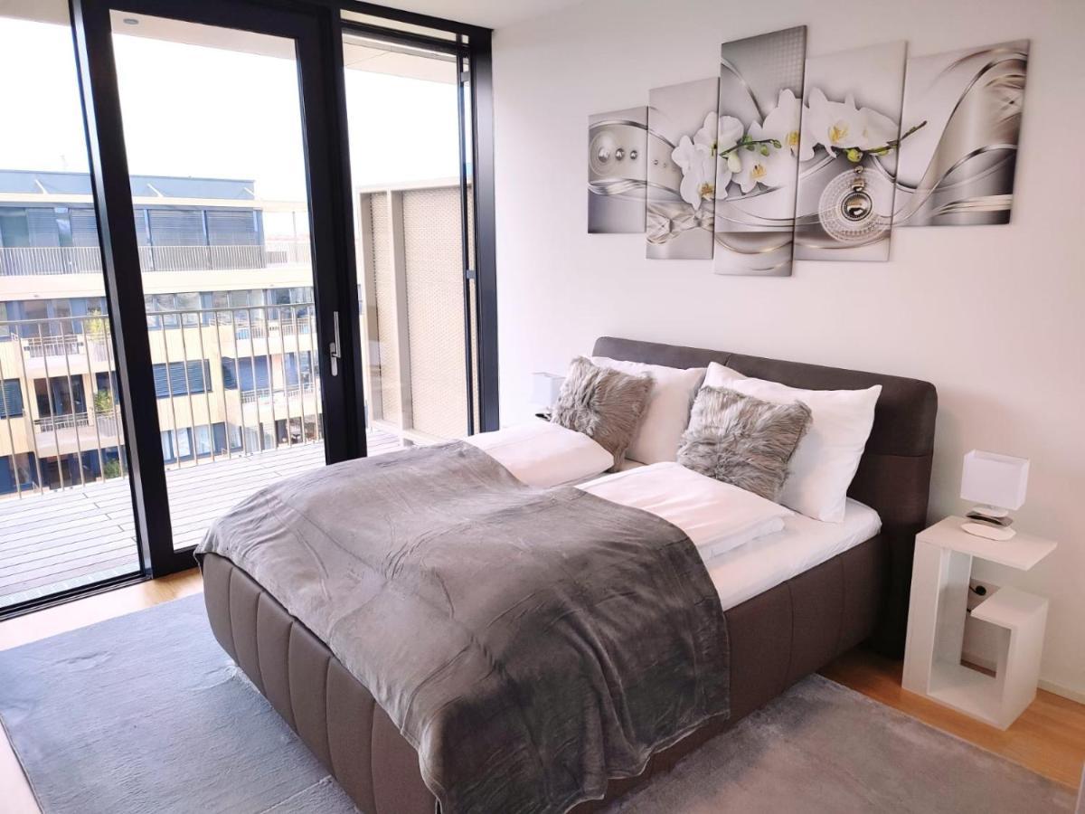 Panorama Apartment Vienna - Free Parking, Sauna & Fitness Zewnętrze zdjęcie